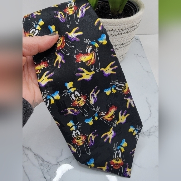 Disney | Goofy watercolors all-over print black colorful silk tie | unisex - Picture 2 of 5